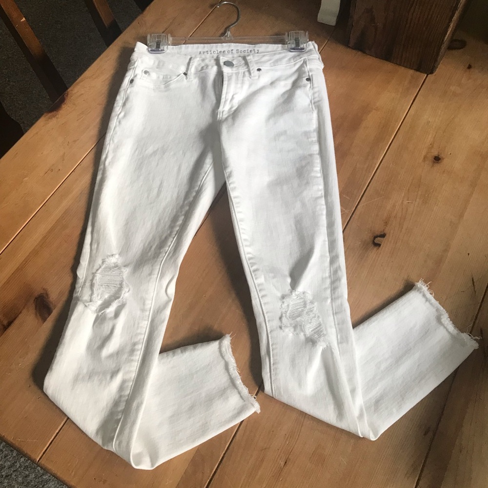 Articles of Society/NWOT/Distressed White Jeans